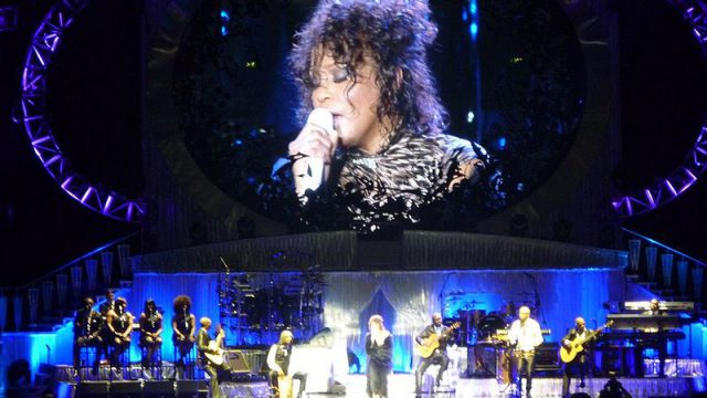 800px-Whitney_Houston_Milano