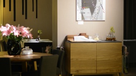 Wystawa Elżbiety Terlikowskiej w Food Art Gallery Sztuka, LIFESTYLE - Elżbieta Terlikowska jest znaną wrocławską malarką oraz scenografką i kostiumologiem. Prace artystki z nowego cyklu pod tytułem „Con motivo” można oglądać od początku lutego w prywatnej galerii sztuki Food Art Gallery we Wrocławiu.
