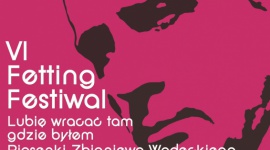 Jesień brzmi muzyką – VI Fetting Festiwal Muzyka, LIFESTYLE - Zbliża się ten moment w roku, gdy w Baranowie możemy posłuchać najbardziej utalentowanych młodych muzyków i wokalistów. To też czas, aby upamiętnić znakomitego aktora i muzyka o „smutnej twarzy”, Edmunda Fettinga. Zapraszamy 3 listopada 2018 r. na VI edycję Fetting Festiwal!
