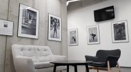 Wystawa fotografii Woman & Space – kiedy fitness spotyka się ze sztuką Sztuka, LIFESTYLE - Połączenie przestrzeni fitness ze sztuką to nowy pomysł sieci klubów Zdrofit. Taką koncepcję zrealizowano w nowo otwartym klubie na warszawskiej Pradze w zmodernizowanym Centrum Praskim Koneser.