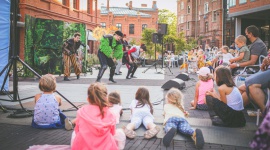 Rozpoczyna się festiwal teatrów dla dzieci na warszawskiej Pradze Teatr, LIFESTYLE - Już 23 października w Centrum Praskim Koneser rozpocznie się Ogólnopolski Przegląd Teatrów dla Dzieci organizowany przez wydawnictwo Tashka i Konesera, podczas którego wystąpią najlepsze teatry dziecięce z całej Polski.